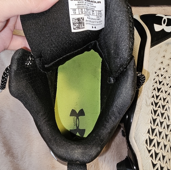 Under Armor Football Cleats Lineman - Picture 6 of 8